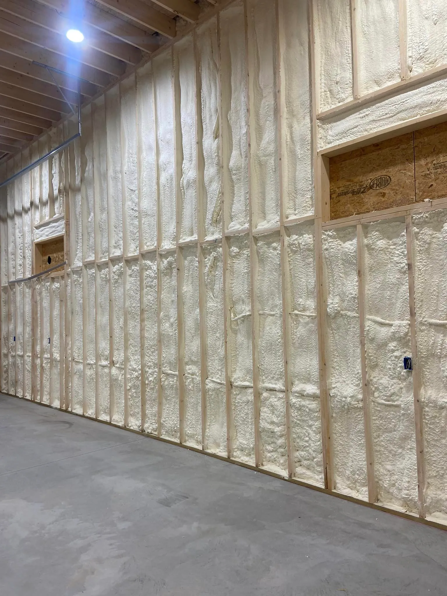 closed-cell spray foam insulation services